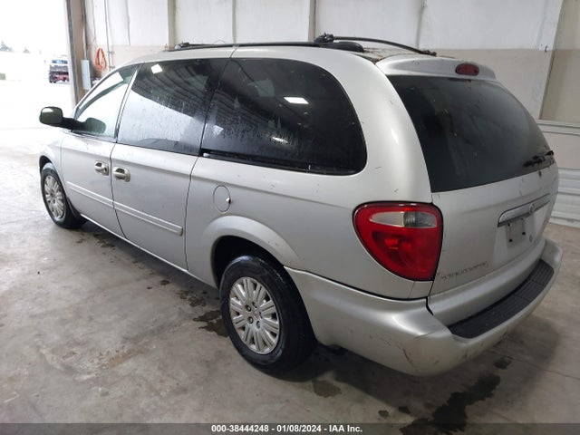2005 CHRYSLER TOWN & COUNTRY LX VIN: 2C4GP44R55R378225