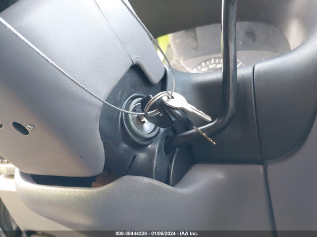 1998 PLYMOUTH GRAND VOYAGER SE VIN: 2P4GP44R8WR785260