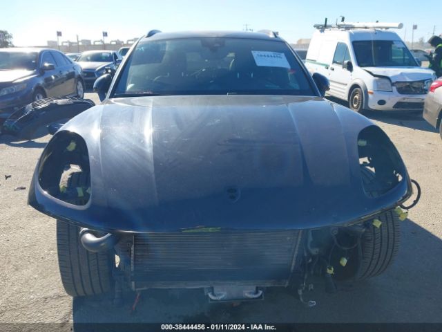 WP1AB2A51HLB18359 Porsche MACAN S