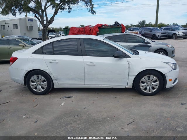 Chevrolet Cruze Ls Auto 2014 1G1PA5SHXE7435305 Image 13