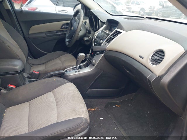 Chevrolet Cruze Ls Auto 2014 1G1PA5SHXE7435305 Image 5