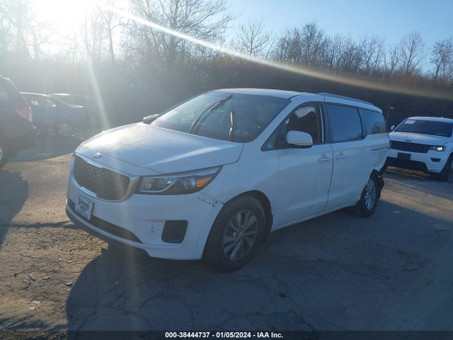 KIA SEDONA LX 2015 KNDMB5C19F6058028 Image 2