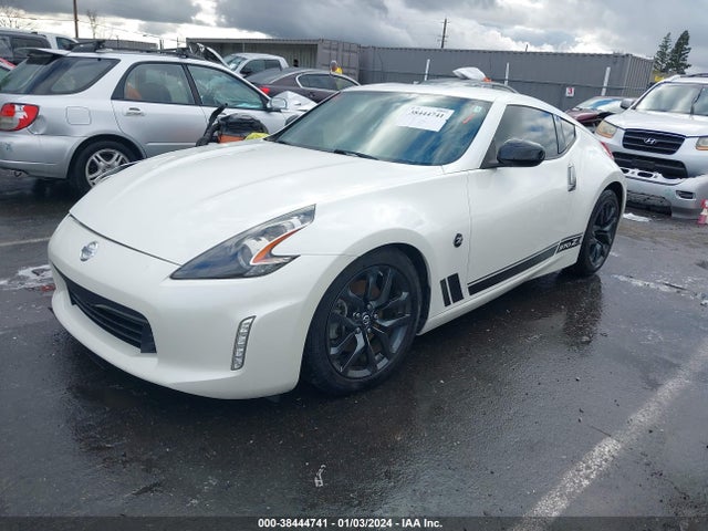 Nissan 370Z 2019 JN1AZ4EH7KM420126 Image 2