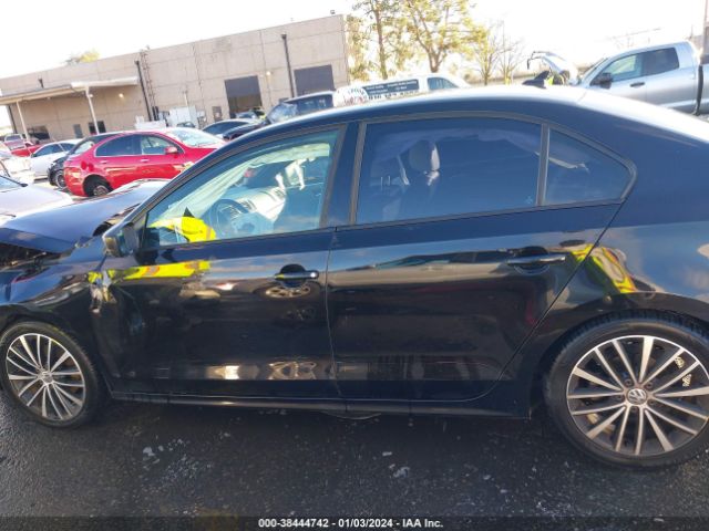 3VWD17AJ3GM416529 Volkswagen Jetta 1.8t Sport