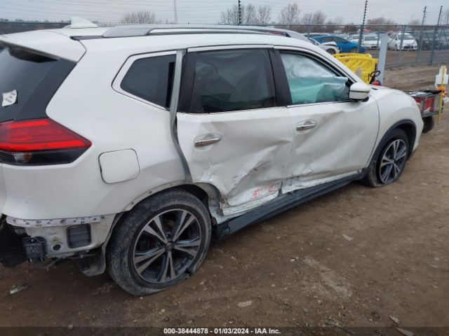 5N1AT2MTXHC787945 Nissan Rogue Sl
