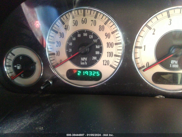 2002 CHRYSLER TOWN & COUNTRY LIMITED VIN: 2C8GP64L52R606208