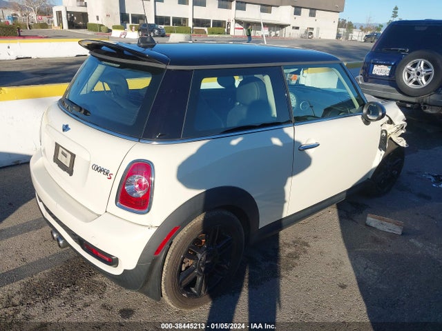 2013 MINI HARDTOP WMWSV3C57DT396447 Photo 3