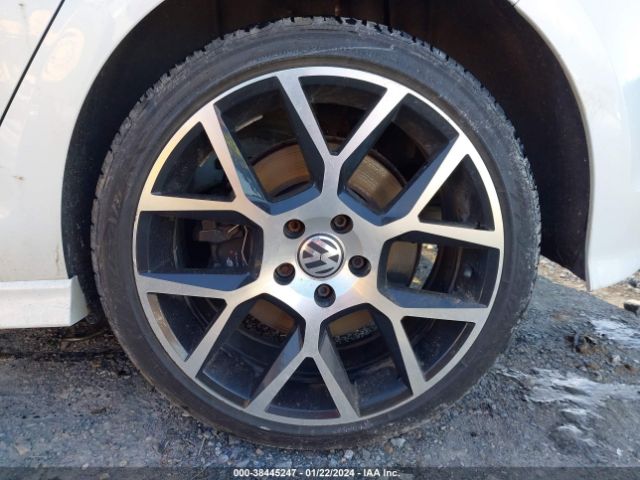 WVWUF7AU7GW190056 Volkswagen Golf R 4-door