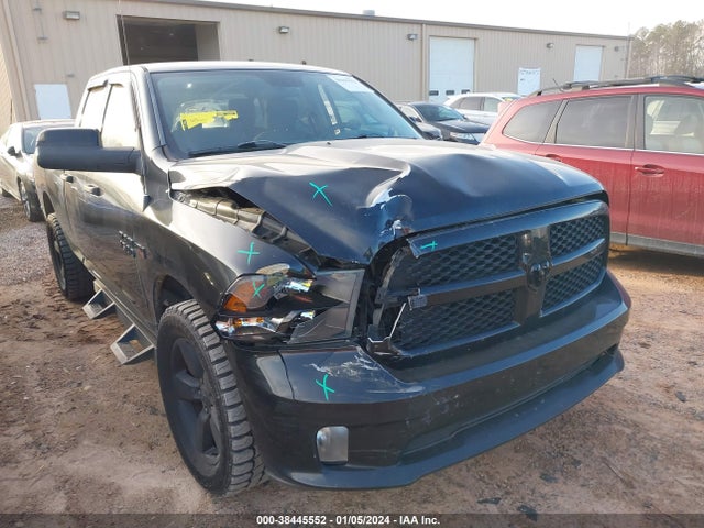RAM 1500 Express Quad Cab 4x4 6'4 Box 2017 1C6RR7FT8HS575428 main image