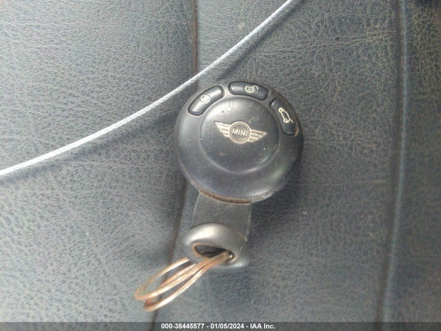 2010 MINI COOPER S WMWMF7C5XATW89896 Photo 10