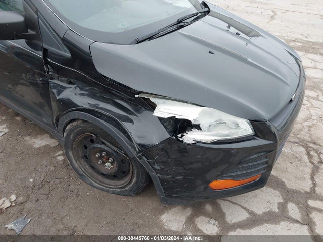 2015 FORD ESCAPE S VIN: 1FMCU0F78FUA15221