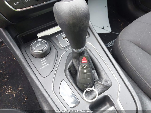 Jeep Cherokee Latitude 4x4 2019 1C4PJMCX8KD364951 Image 11