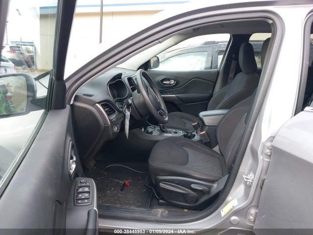 Jeep Cherokee Latitude 4x4 2019 1C4PJMCX8KD364951 Image 5