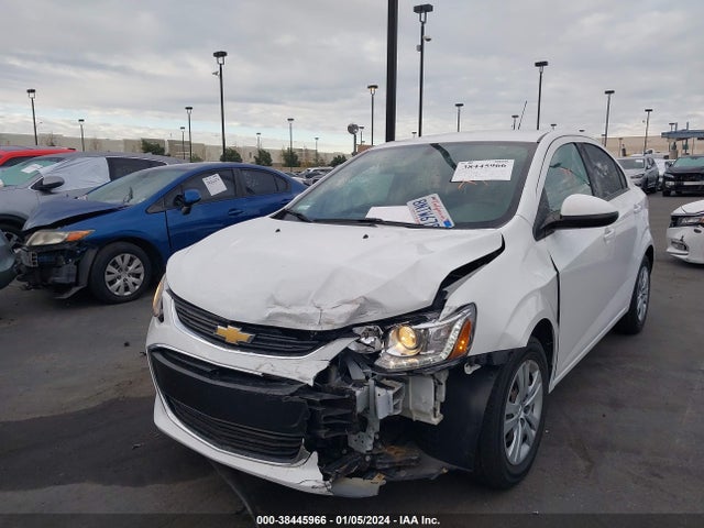 Chevrolet SONIC LS 2017 1G1JB5SH6H4148648 Image 6