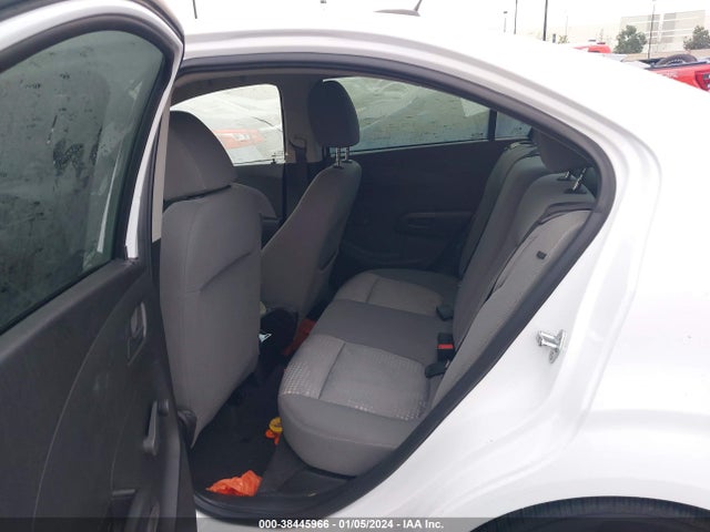 Chevrolet SONIC LS 2017 1G1JB5SH6H4148648 Image 8