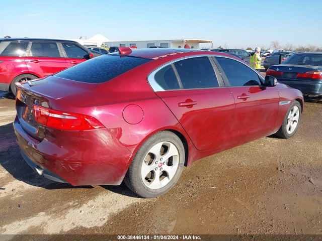 2017 JAGUAR XE SAJAR4BG0HA968084 Photo 3