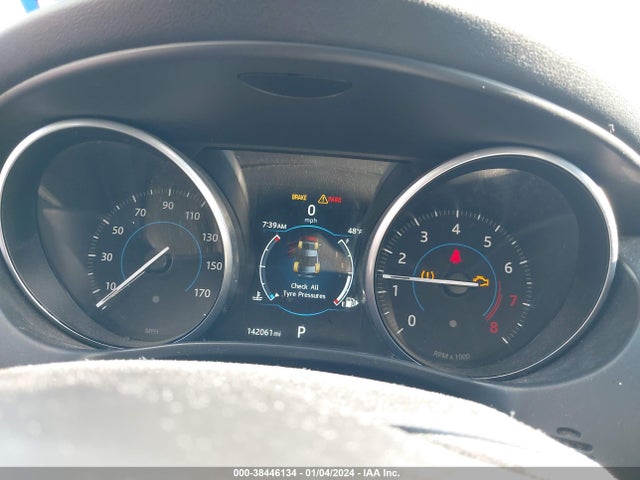 2017 JAGUAR XE SAJAR4BG0HA968084 Photo 6