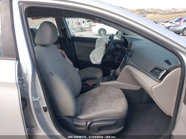 2017 HYUNDAI ELANTRA SE VIN: 5NPD74LF7HH092792