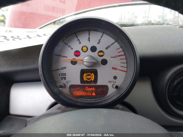 2014 MINI CLUBMAN WMWZF3C5XET571593 Photo 6