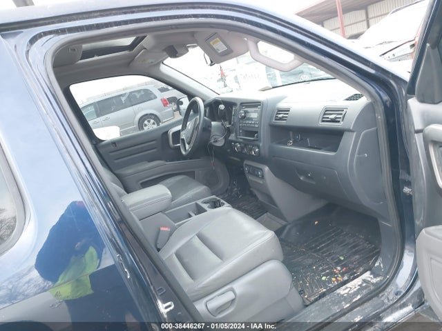 2013 HONDA RIDGELINE RTL VIN: 5FPYK1F51DB017720