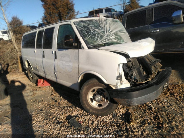 2018 1GAZGPFG7J1309713 main image
