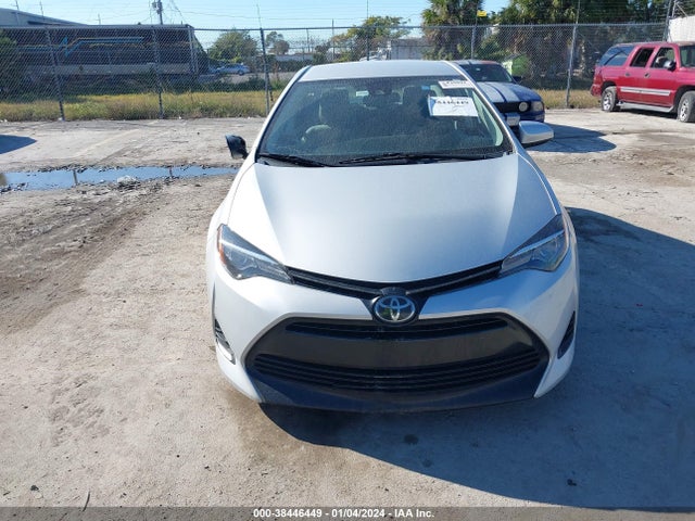 2019 TOYOTA COROLLA LE VIN: 2T1BURHE6KC204067