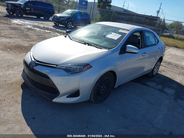 2019 TOYOTA COROLLA LE VIN: 2T1BURHE6KC204067