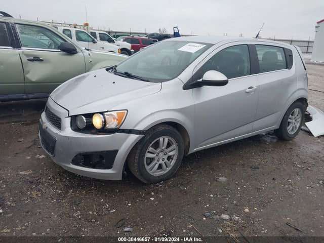 Chevrolet Sonic Lt Auto 2014 1G1JC6SH9E4191251 Image 2