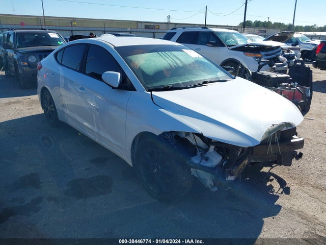 2018 5NPD84LF4JH249665 main image