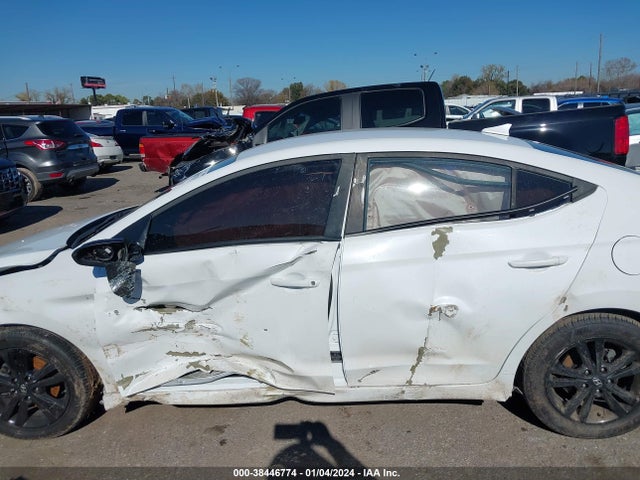 Hyundai ELANTRA SEL 2018 5NPD84LF4JH249665 Image 14