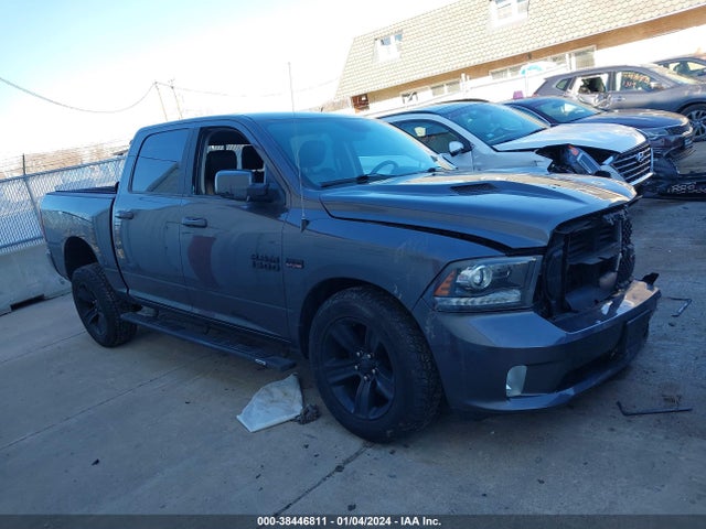 RAM 1500 Night  4x4 5'7 Box 2018 1C6RR7MT2JS121667 main image