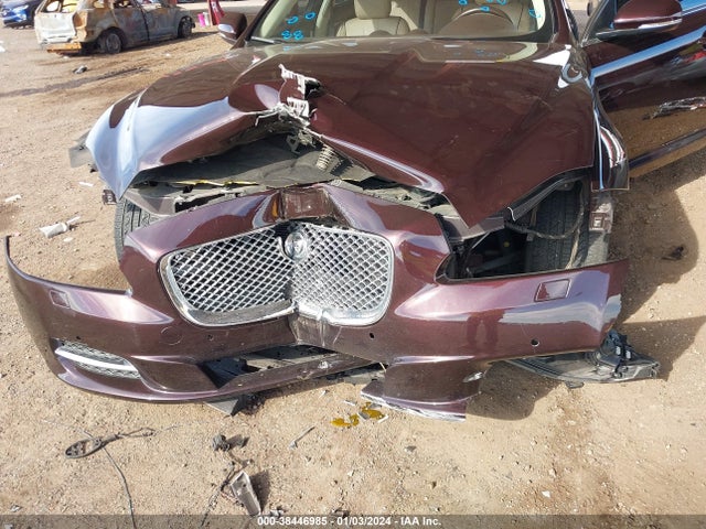 2011 JAGUAR XJ SAJWA2GB5BLV16724 Photo 5