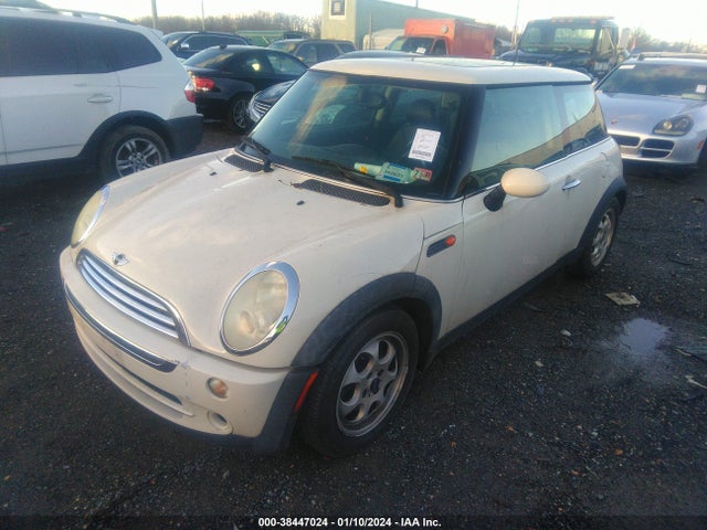2005 MINI COOPER WMWRC33545TK61125 Photo 1