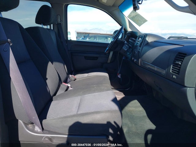 2011 CHEVROLET SILVERADO 1500 LT VIN: 3GCPCSE06BG328371