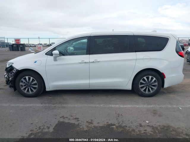 2C4RC1L79NR130272 Chrysler Pacifica Hybrid Touring L