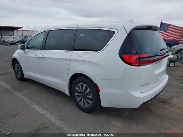 2C4RC1L79NR130272 Chrysler Pacifica Hybrid Touring L