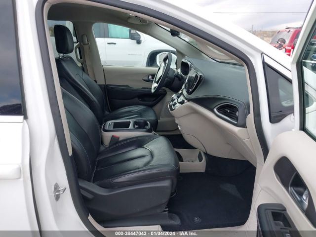 2C4RC1L79NR130272 Chrysler Pacifica Hybrid Touring L