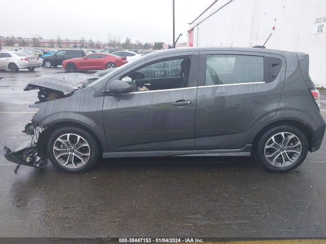 Chevrolet Sonic Lt Auto 2018 1G1JD6SG9J4136264 Image 15