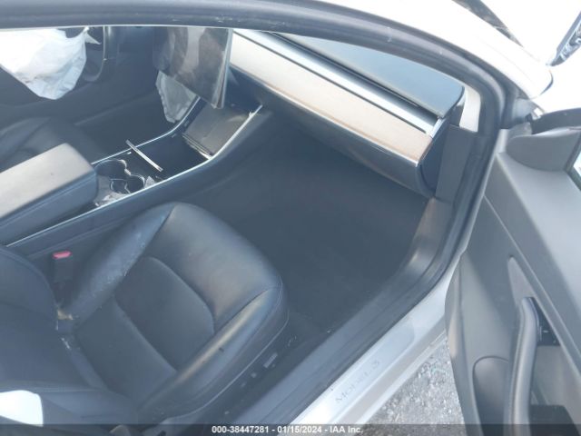 5YJ3E1EB3JF093324 Tesla Model 3 Long Range/performance