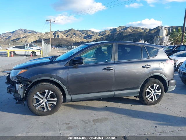 2017 TOYOTA RAV4 LE VIN: JTMZFREVXHJ142845