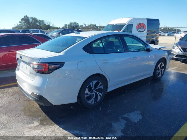 4S3BWAC64P3010505 Subaru Legacy Premium