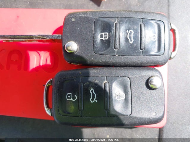 Volkswagen Beetle 2018 3VW5DAAT1JM503492 Image 11