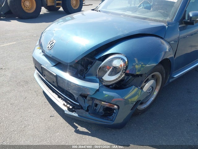 Volkswagen Beetle 2018 3VW5DAAT1JM503492 Image 6
