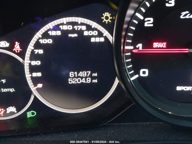 WP0CF2A76JL195296 Porsche Panamera Sport Turismo Turbo
