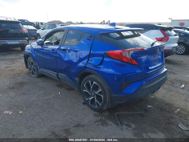 Toyota C-HR XLE 2021 NMTKHMBX5MR140176 Image 3