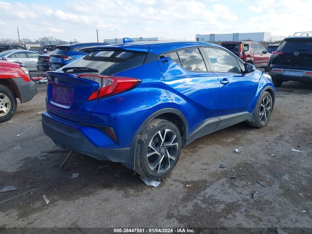 Toyota C-HR XLE 2021 NMTKHMBX5MR140176 Image 4