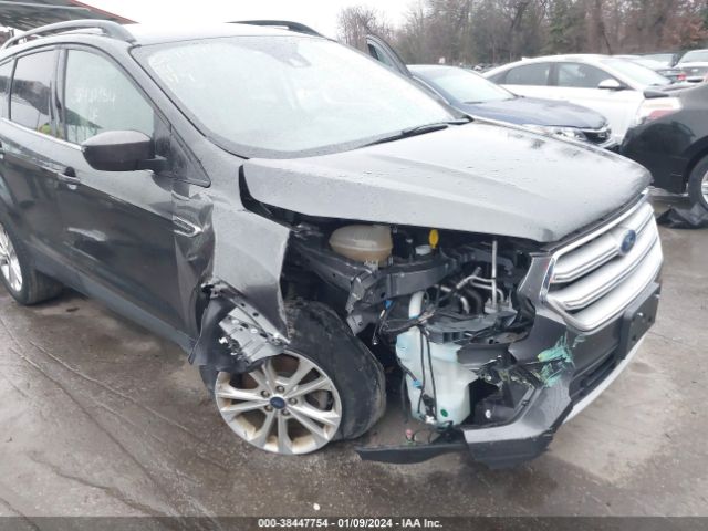 1FMCU0GD5JUD07115 Ford ESCAPE SE