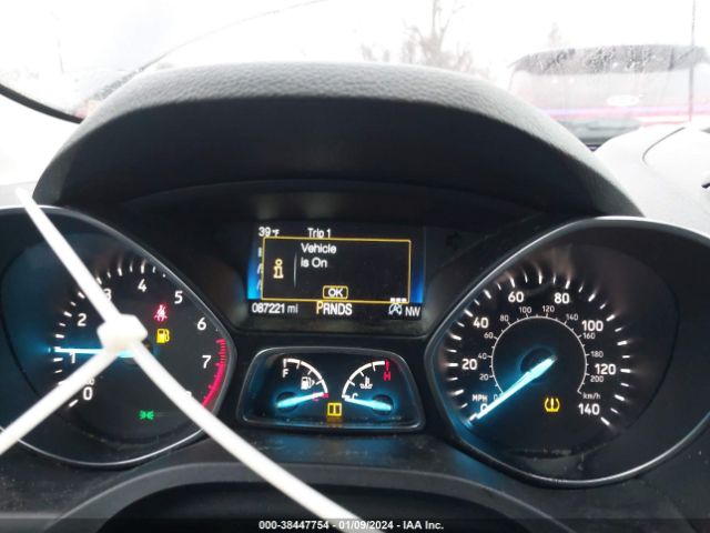 1FMCU0GD5JUD07115 Ford ESCAPE SE