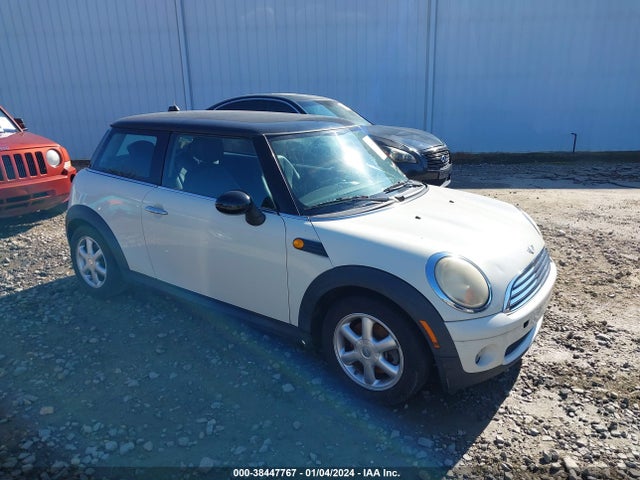 2009 MINI COOPER WMWMF33509TU70420 Photo 0