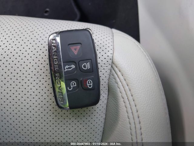 SALYL2EX6KA220437 Land Rover Range Rover Velar P250 R-dynamic Se